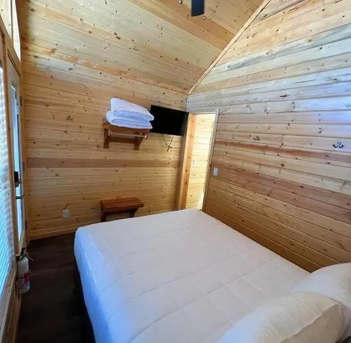 Chalet 093 Star Gazing Tiny Nr Grand Canyon South Rim Sleeps 8